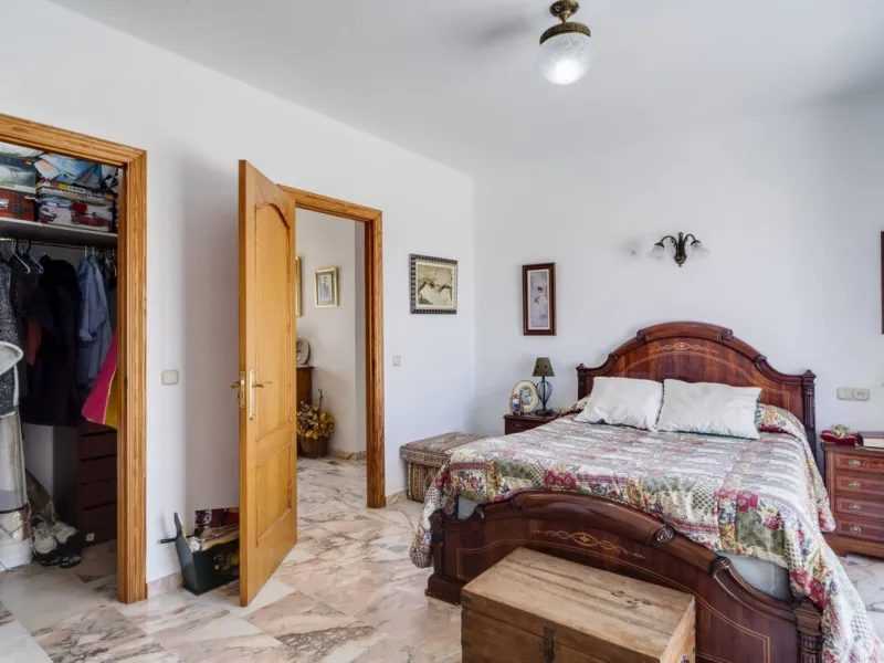 Villa in Central Marbella  fantastic reform project. – Incredible Potential.
