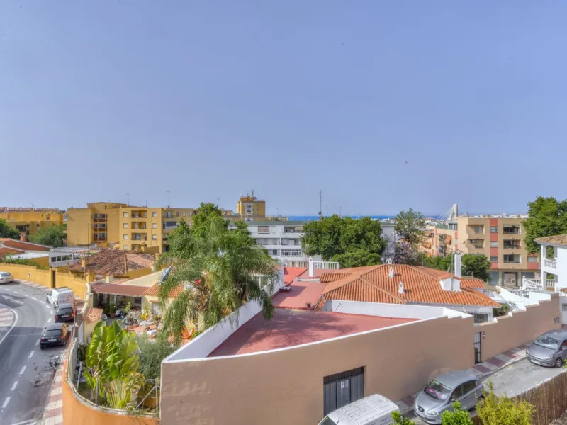 Villa in Central Marbella  fantastic reform project. – Incredible Potential.