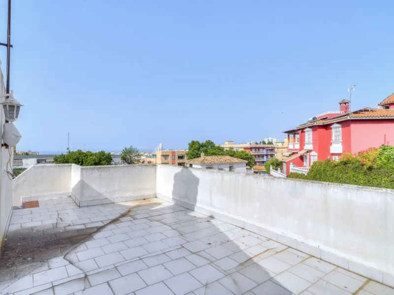 Villa in Central Marbella  fantastic reform project. – Incredible Potential.