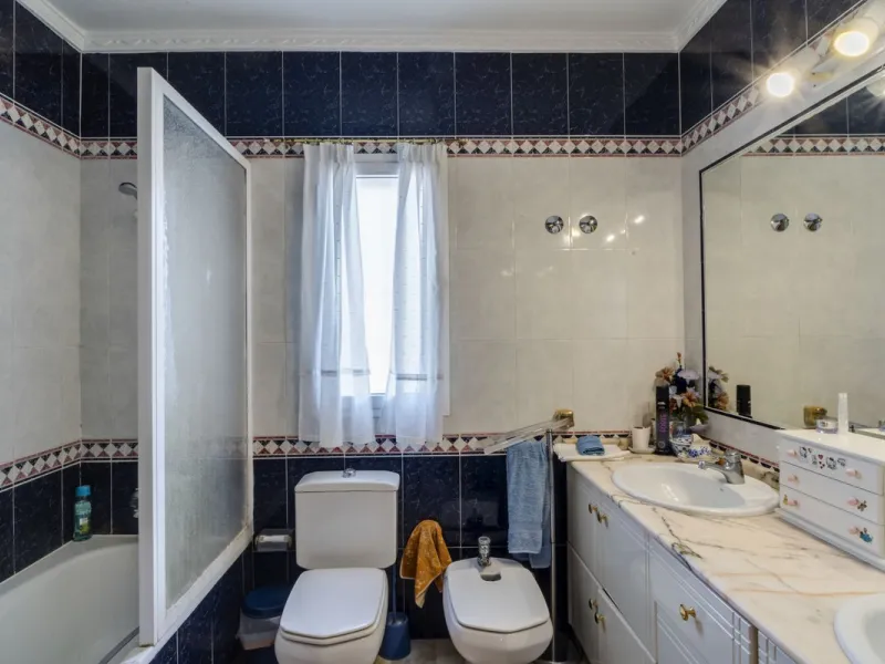 Villa in Central Marbella  fantastic reform project. – Incredible Potential.