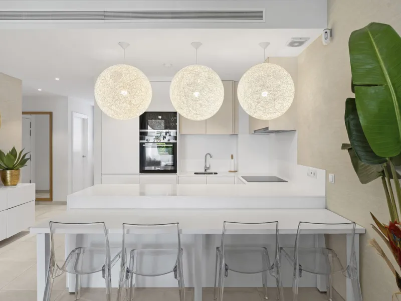 Apartment - Ground Floor Apartment в продаже в El Paraiso, Málaga. В доме 2 спален и 2 ванных комнат. Площадь дома 113 м². Площадь участка 90 м²