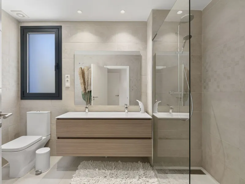 Apartment - Ground Floor Apartment в продаже в El Paraiso, Málaga. В доме 2 спален и 2 ванных комнат. Площадь дома 113 м². Площадь участка 90 м²