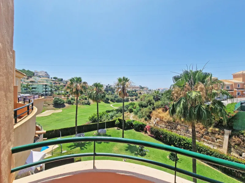 Stunning Penthouse Duplex with Open Golf & Sea Views – Riviera del Sol
