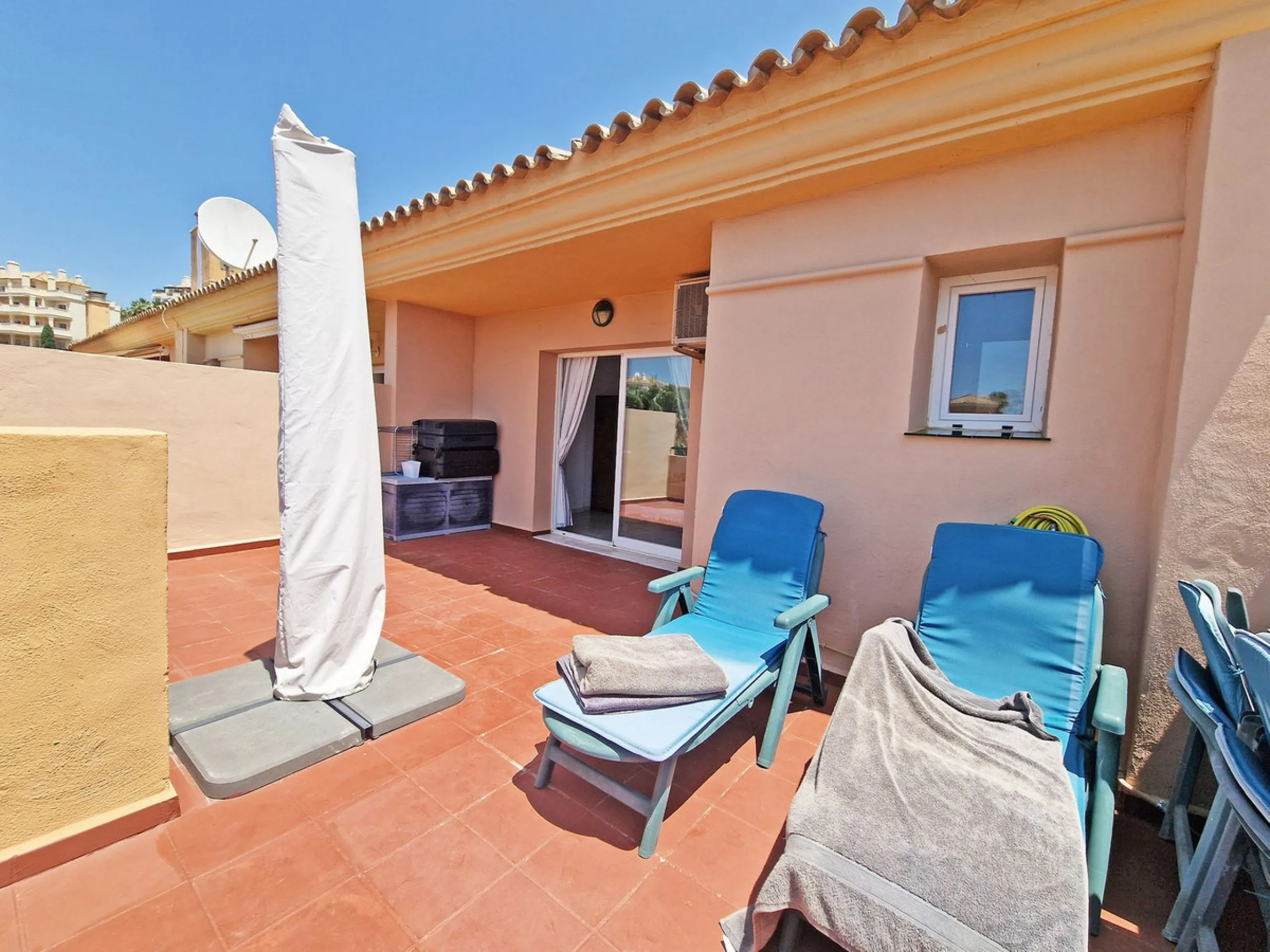 Stunning Penthouse Duplex with Open Golf & Sea Views – Riviera del Sol