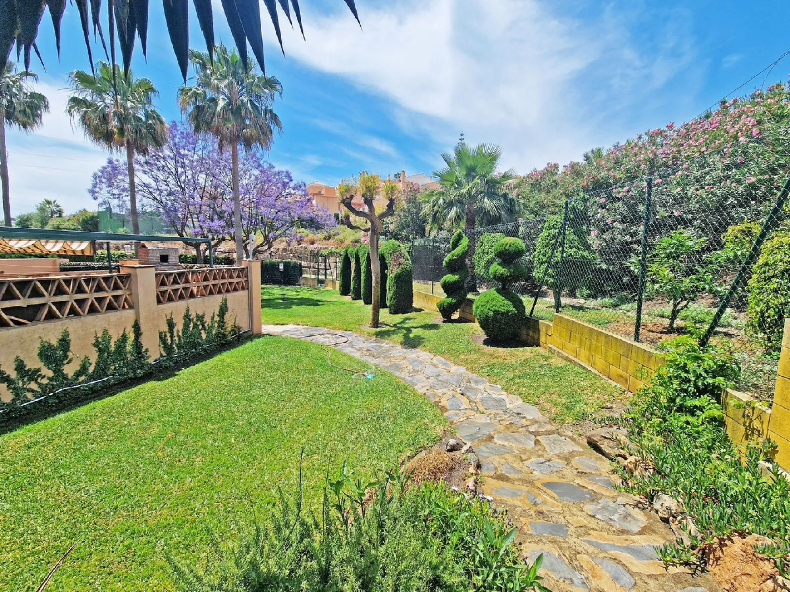 Stunning Penthouse Duplex with Open Golf & Sea Views – Riviera del Sol