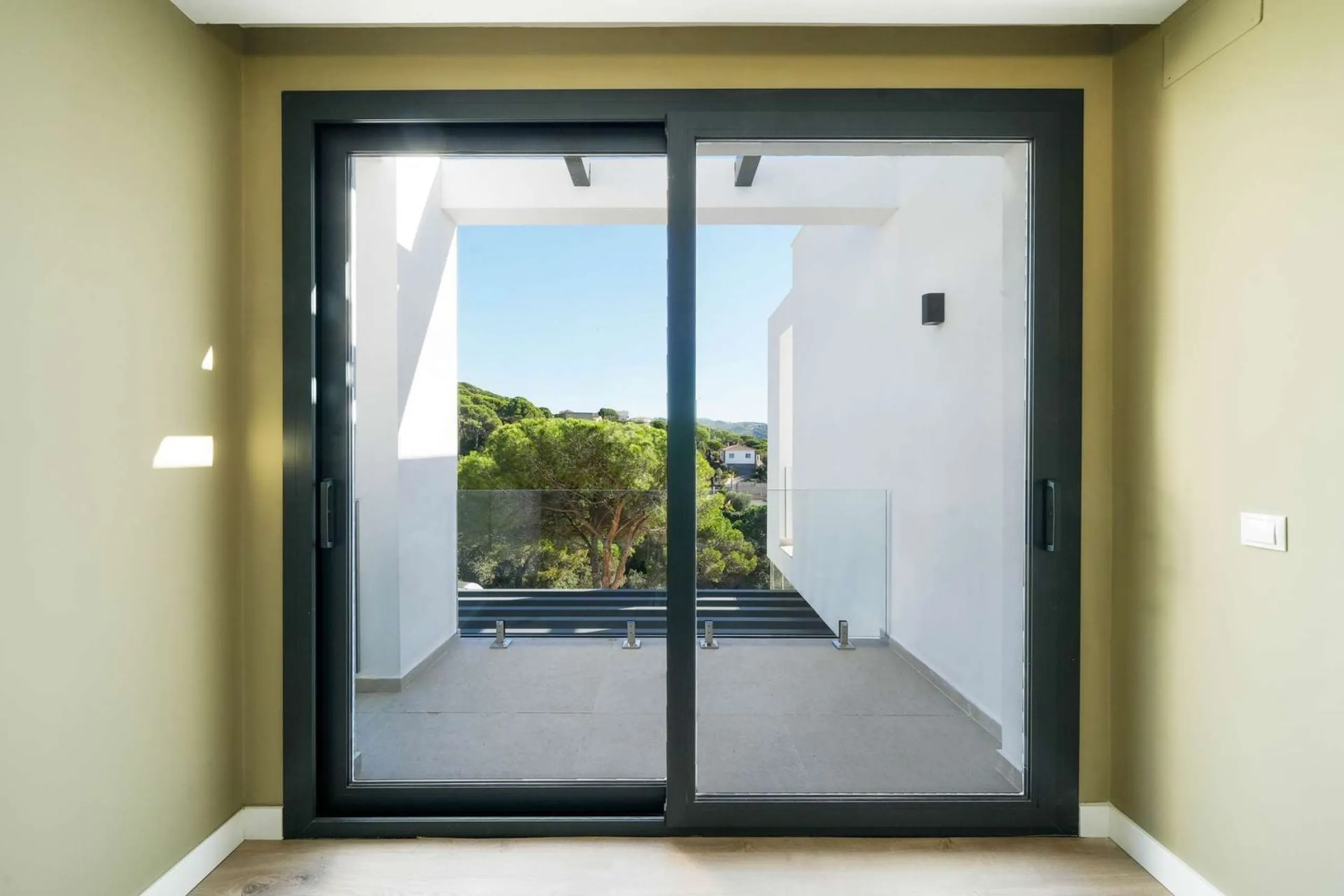Modern and bright villa with sea views in Els Pinars, Lloret de Mar