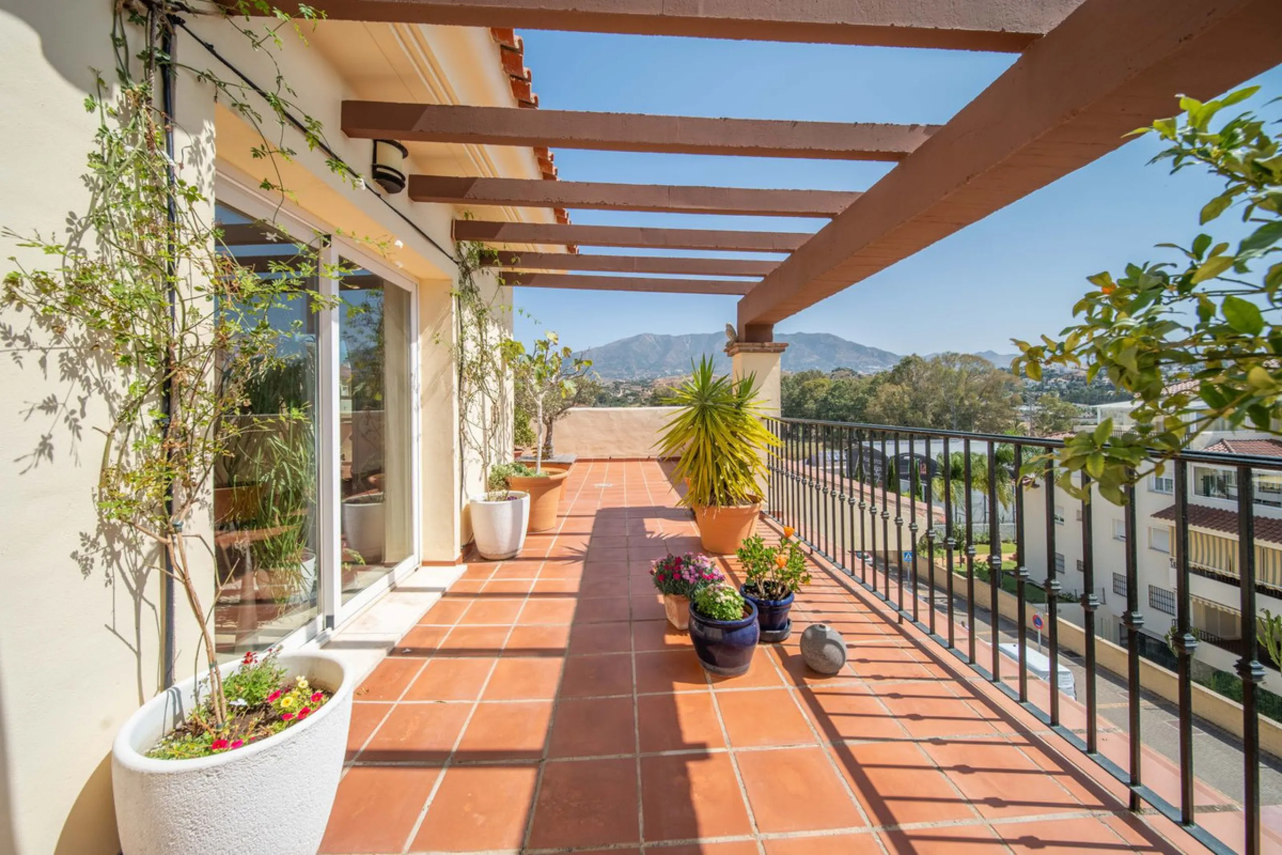 Apartment - Penthouse в продаже в Mijas, Málaga. В доме 3 спален и 2 ванных комнат. Площадь дома 118 м²