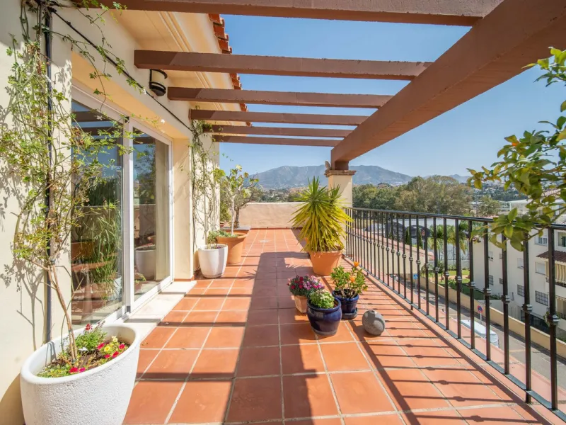 Apartment - Penthouse в продаже в Mijas, Málaga. В доме 3 спален и 2 ванных комнат. Площадь дома 118 м²