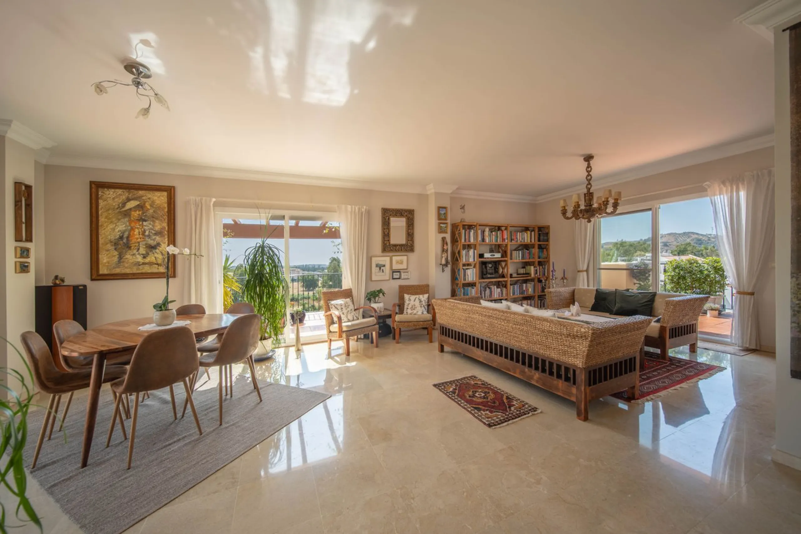 Apartment - Penthouse в продаже в Mijas, Málaga. В доме 3 спален и 2 ванных комнат. Площадь дома 118 м²