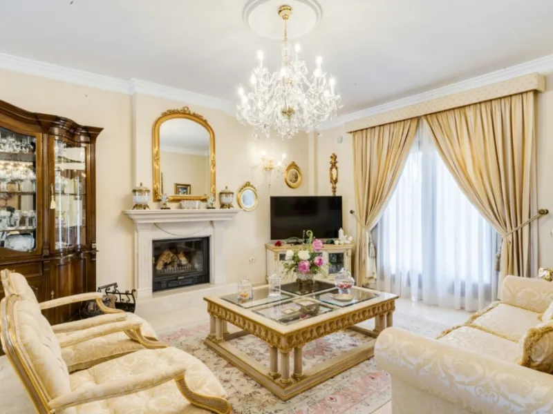 House - Detached Villa в продаже в Alhaurín el Grande, Málaga. В доме 6 спален и 4 ванных комнат. Площадь дома 391 м². Площадь участка 751 м²