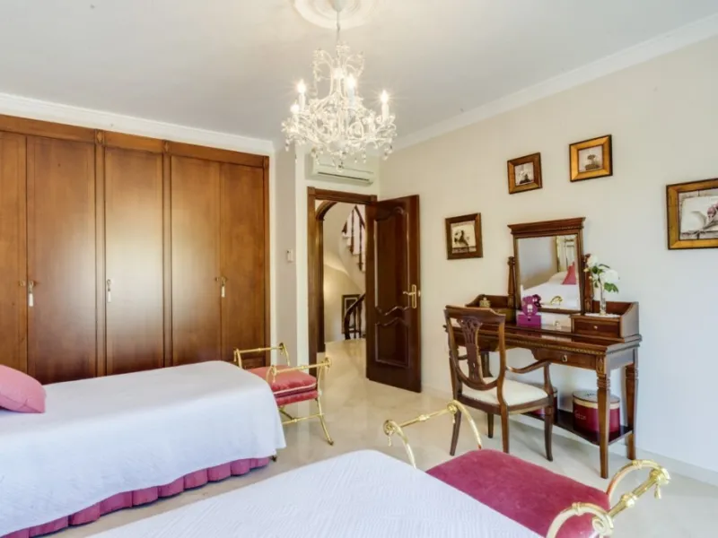 House - Detached Villa в продаже в Alhaurín el Grande, Málaga. В доме 6 спален и 4 ванных комнат. Площадь дома 391 м². Площадь участка 751 м²