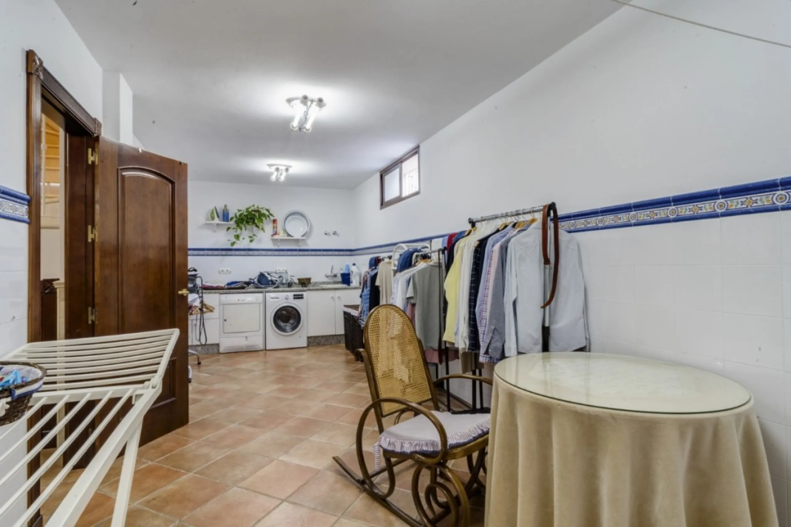 House - Detached Villa в продаже в Alhaurín el Grande, Málaga. В доме 6 спален и 4 ванных комнат. Площадь дома 391 м². Площадь участка 751 м²