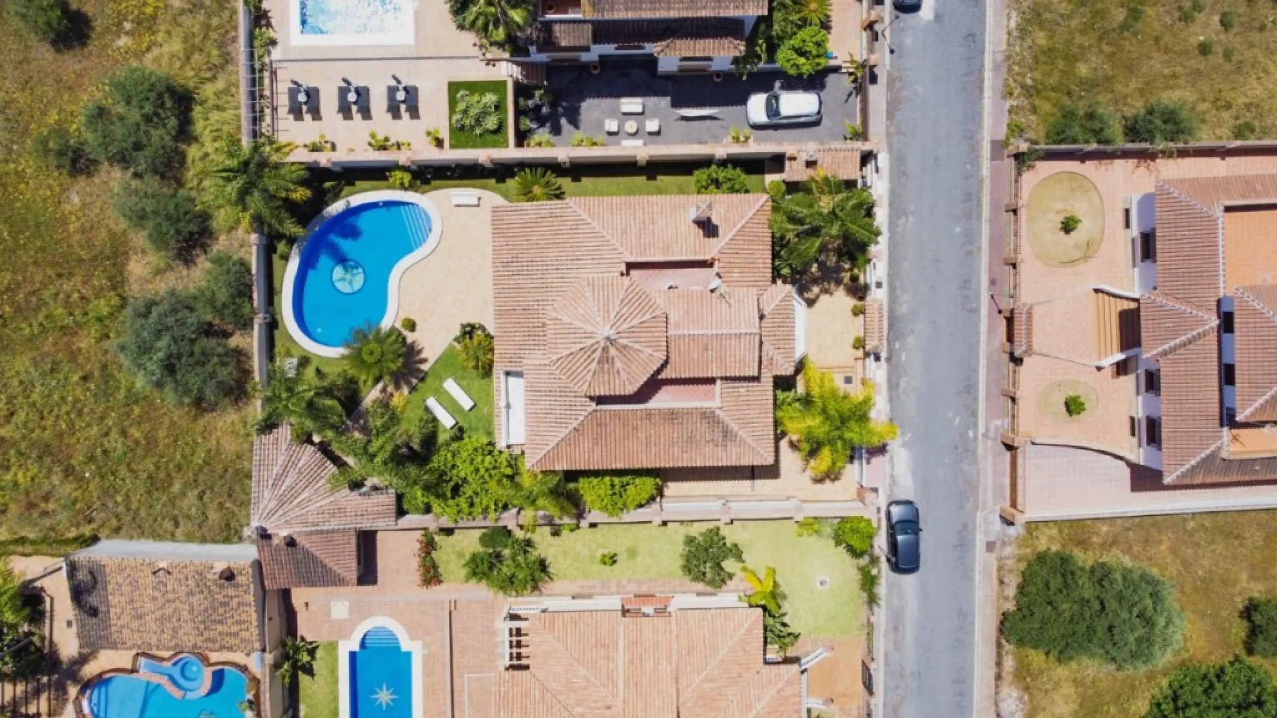 House - Detached Villa в продаже в Alhaurín el Grande, Málaga. В доме 6 спален и 4 ванных комнат. Площадь дома 391 м². Площадь участка 751 м²