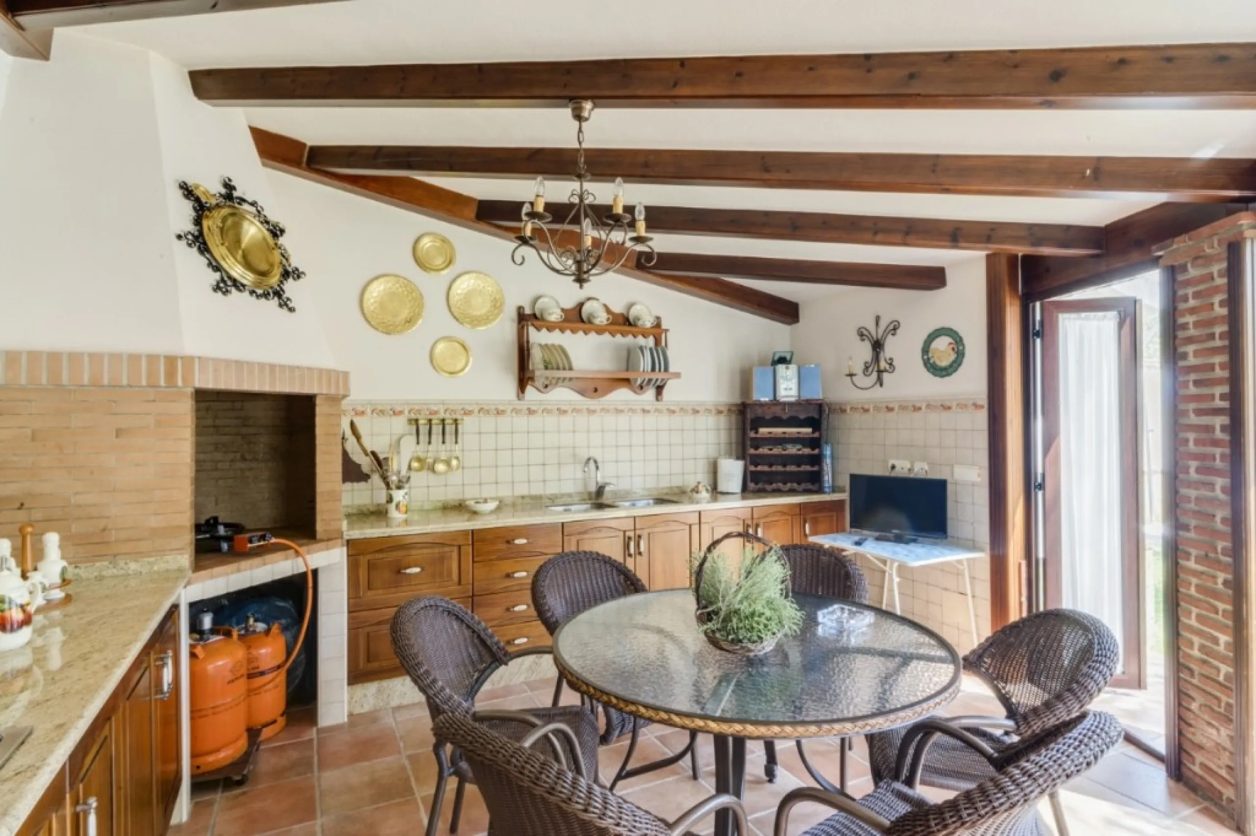 House - Detached Villa в продаже в Alhaurín el Grande, Málaga. В доме 6 спален и 4 ванных комнат. Площадь дома 391 м². Площадь участка 751 м²