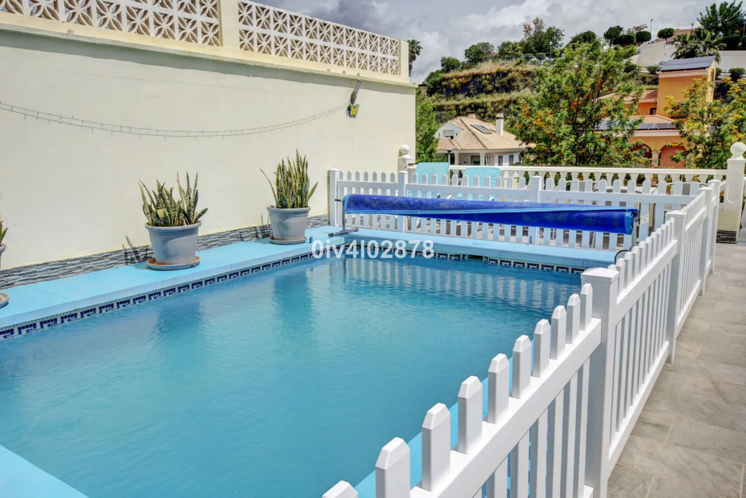 Prime Benalmádena Costa Residence with Guest Apartment, Pool, and Sea Views
