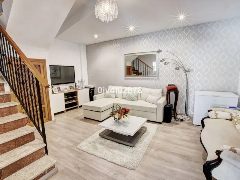 Prime Benalmádena Costa Residence with Guest Apartment, Pool, and Sea Views