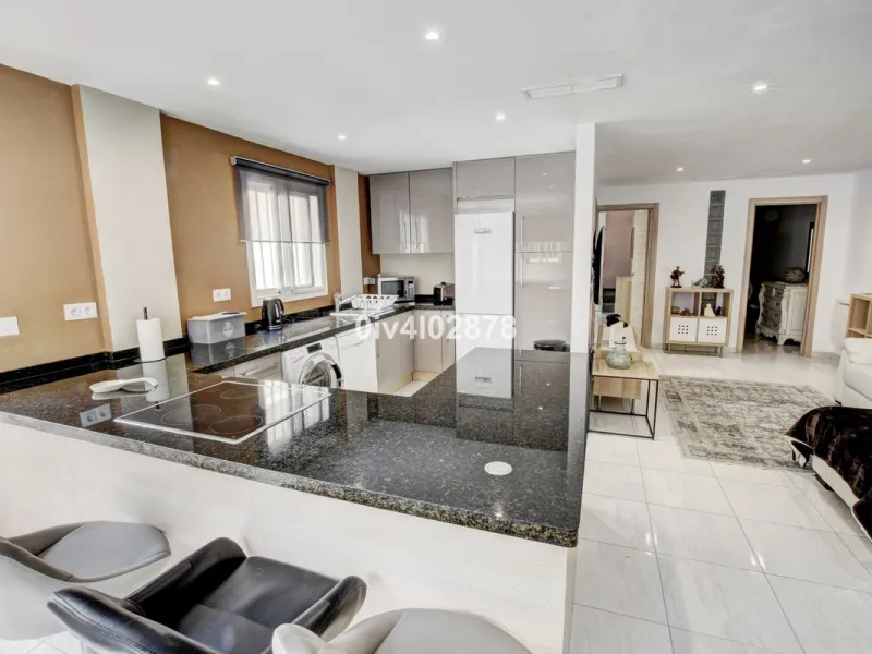 Prime Benalmádena Costa Residence with Guest Apartment, Pool, and Sea Views