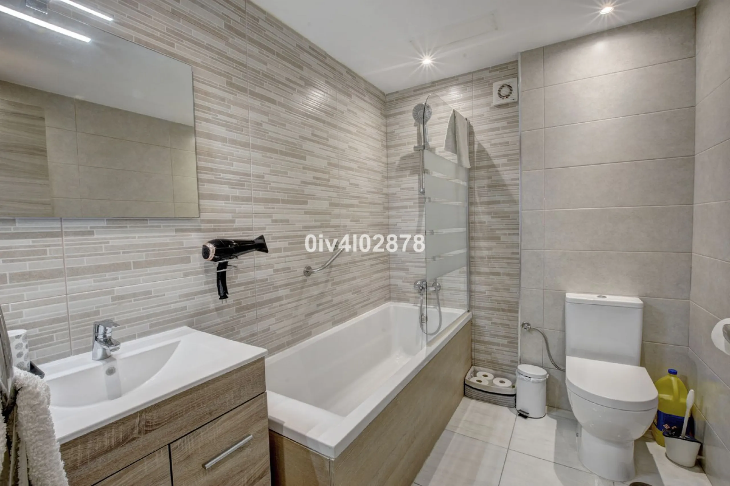 Prime Benalmádena Costa Residence with Guest Apartment, Pool, and Sea Views
