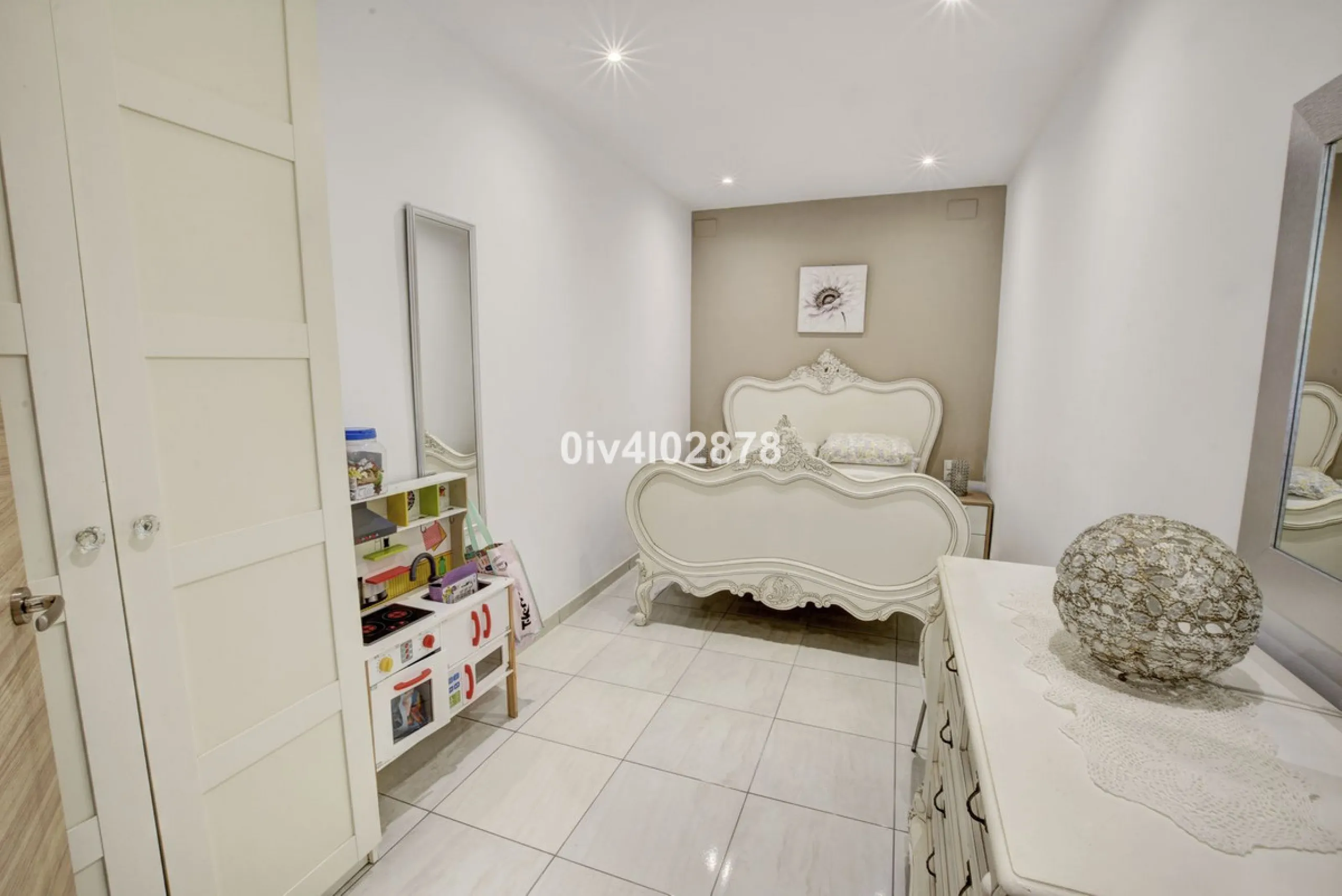 Prime Benalmádena Costa Residence with Guest Apartment, Pool, and Sea Views