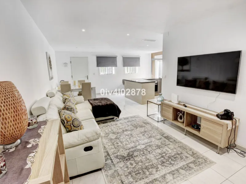 Prime Benalmádena Costa Residence with Guest Apartment, Pool, and Sea Views