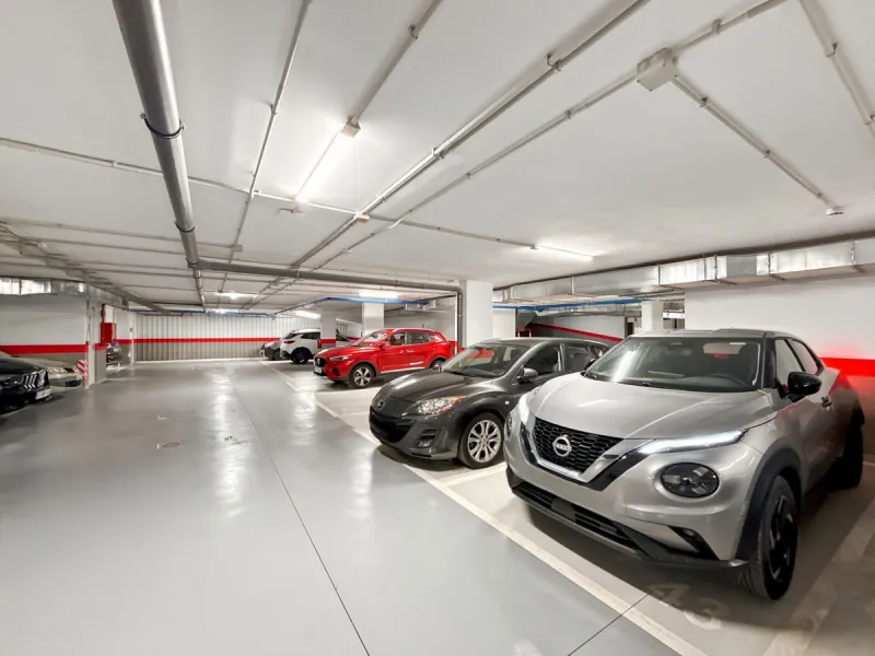 Right in the heart of Estepona's promenade, just across the endless blue of the Mediterranean, lies a home that's not just seen — it's felt. A place where every sunrise brings a sense of peace, where modern design and warmth blend in perfect harmony. This