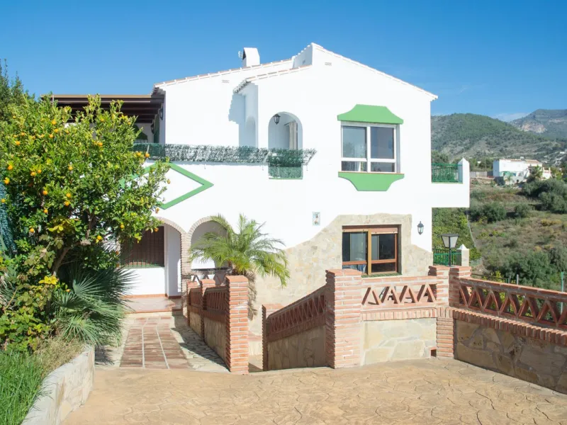 Charming Country Villa with Two Independent Homes, Private Pools & Stunning Views – Frigiliana