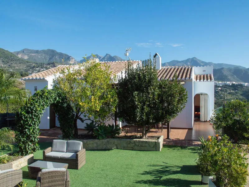 Charming Country Villa with Two Independent Homes, Private Pools & Stunning Views – Frigiliana