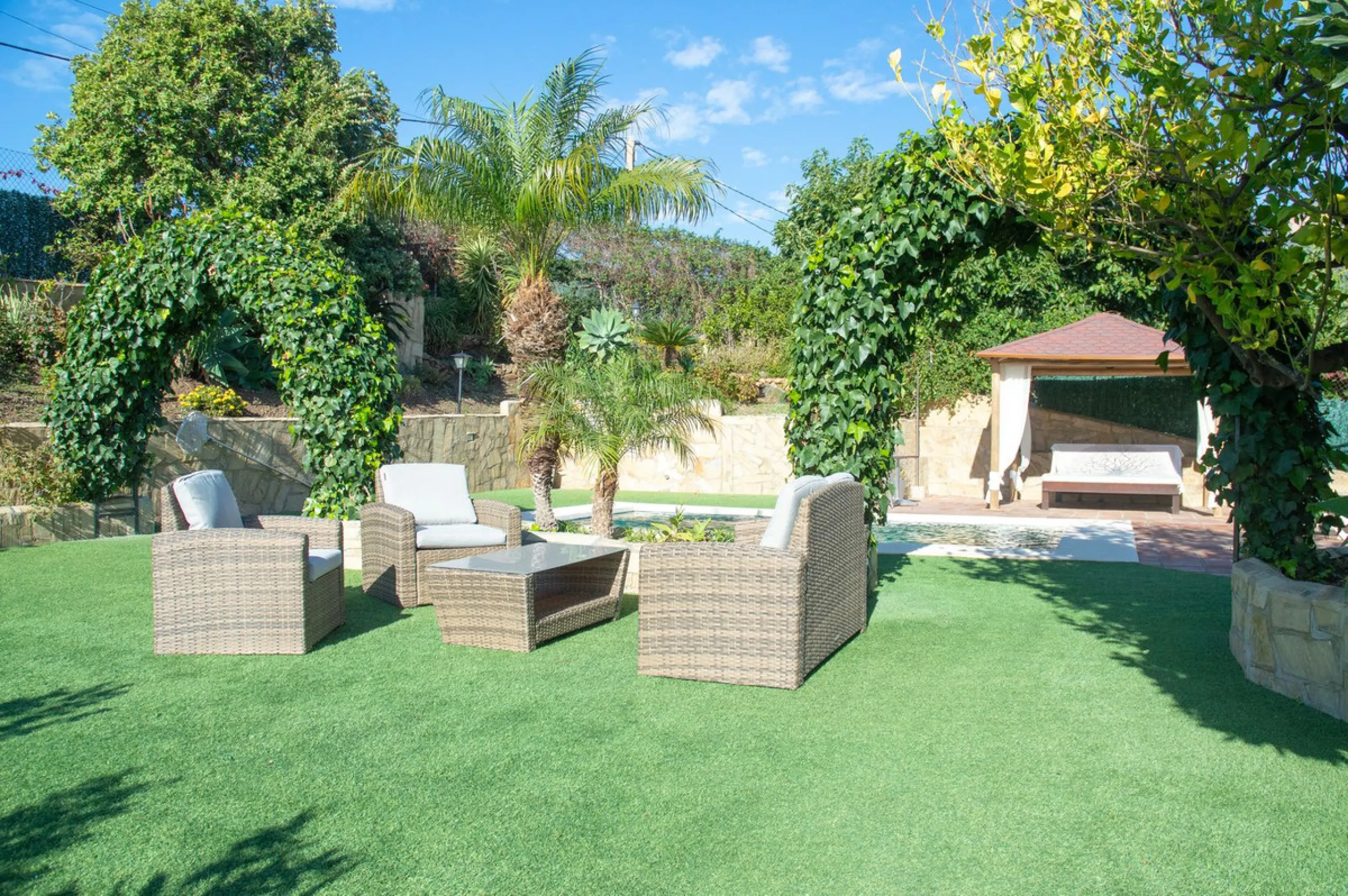 Charming Country Villa with Two Independent Homes, Private Pools & Stunning Views – Frigiliana