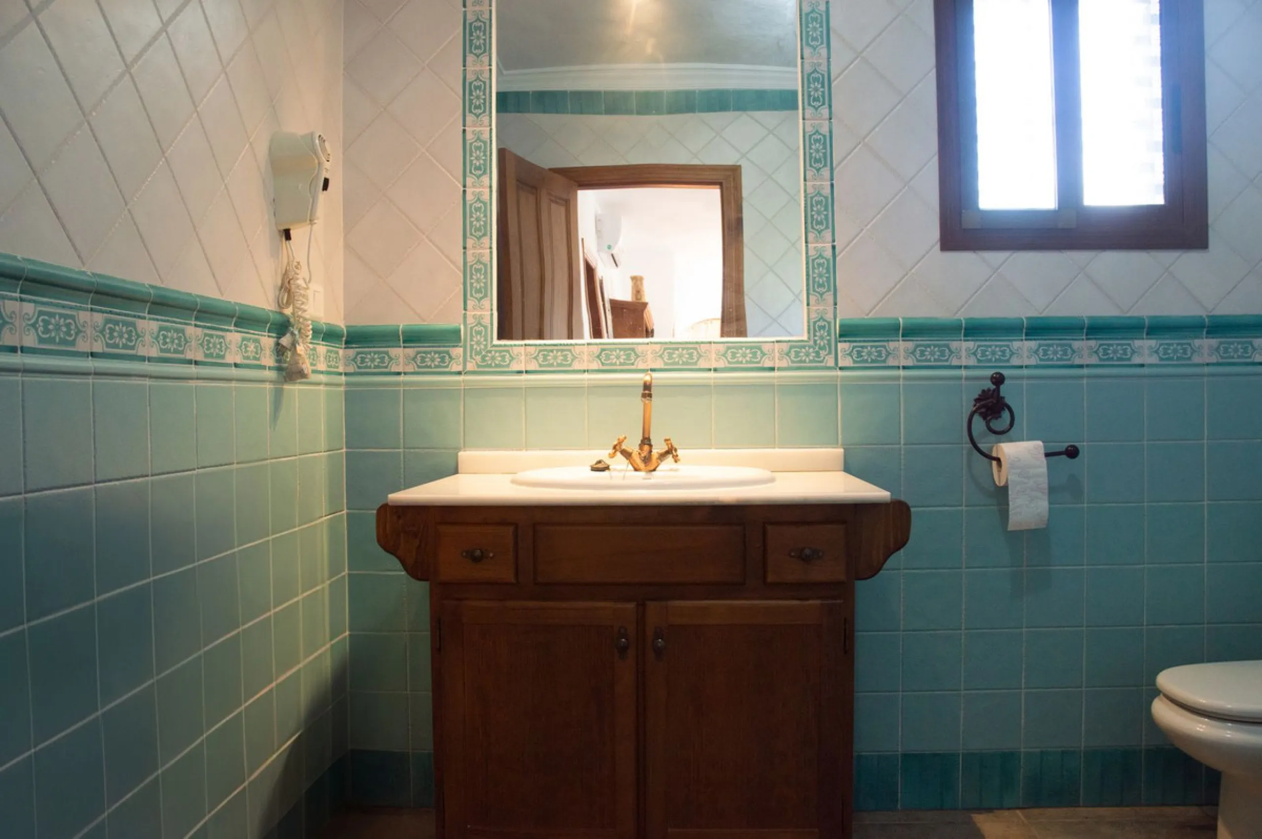 Charming Country Villa with Two Independent Homes, Private Pools & Stunning Views – Frigiliana