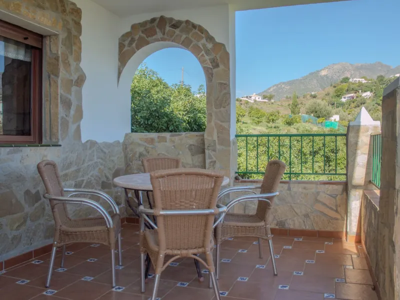 Charming Country Villa with Two Independent Homes, Private Pools & Stunning Views – Frigiliana
