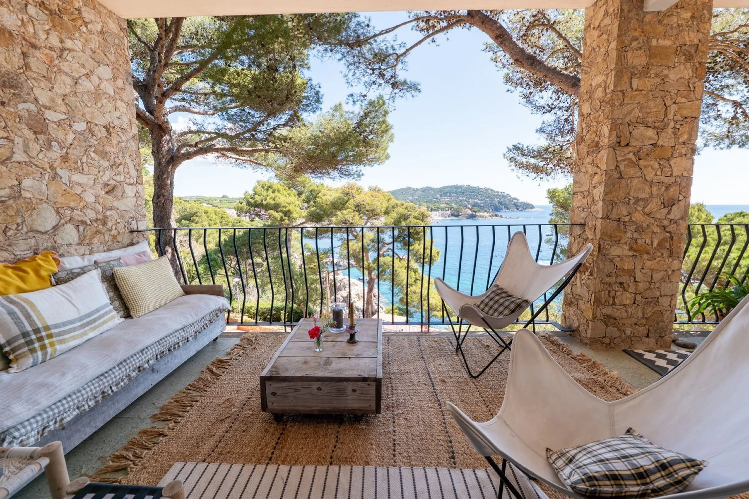 Apartamento exclusivo en primera línea de mar con terraza panorámica en Calella de Palafrugell