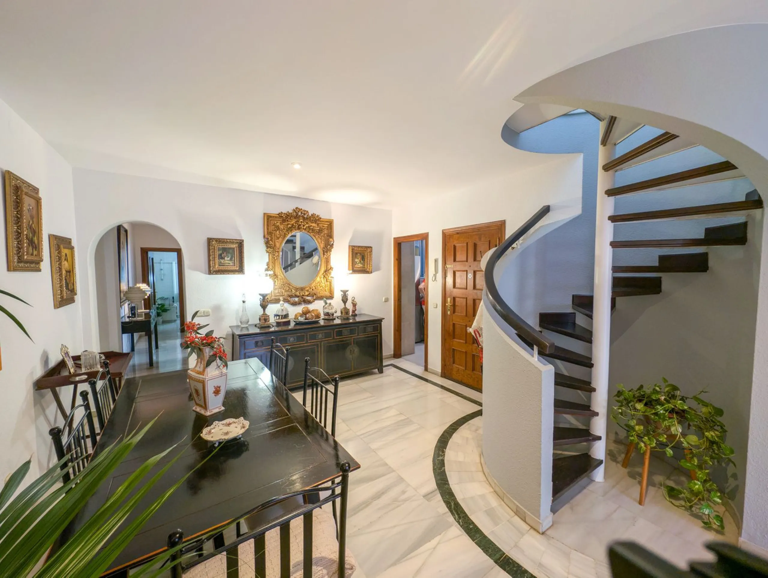 Classic Spanish Style Penthouse Duplex in the Heart of Marbella