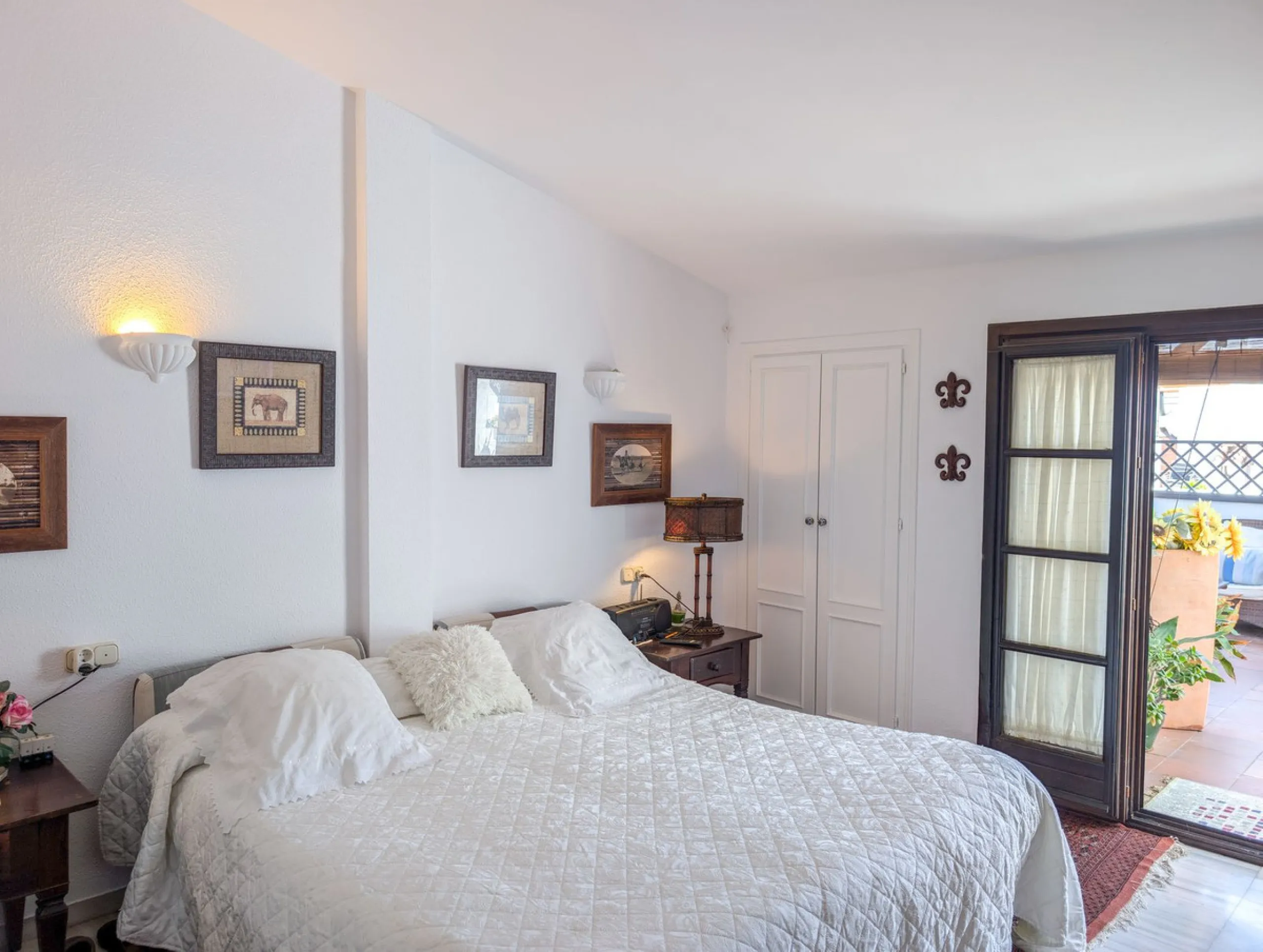 Classic Spanish Style Penthouse Duplex in the Heart of Marbella