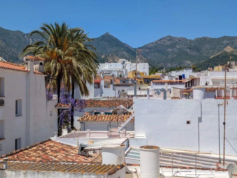 Classic Spanish Style Penthouse Duplex in the Heart of Marbella