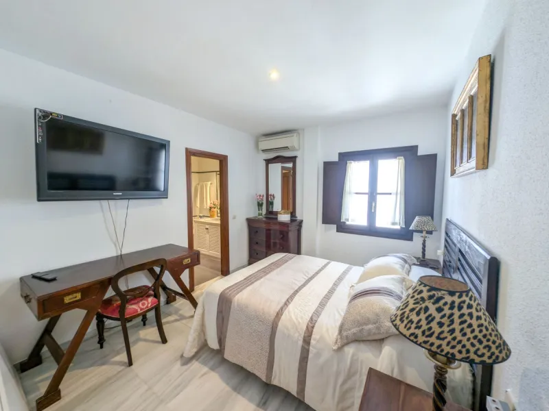 Classic Spanish Style Penthouse Duplex in the Heart of Marbella