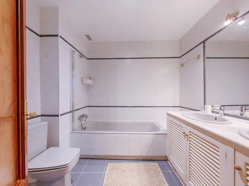 Classic Spanish Style Penthouse Duplex in the Heart of Marbella