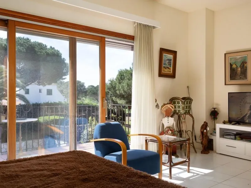 Charming Mediterranean Villa with Pool and Privacy in Calella de Palafrugell