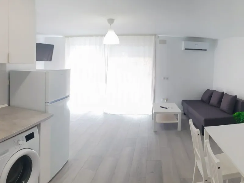 Opportunity on the Costa del Sol! Charming Renovated Apartment with Sea Views in Fuengirola