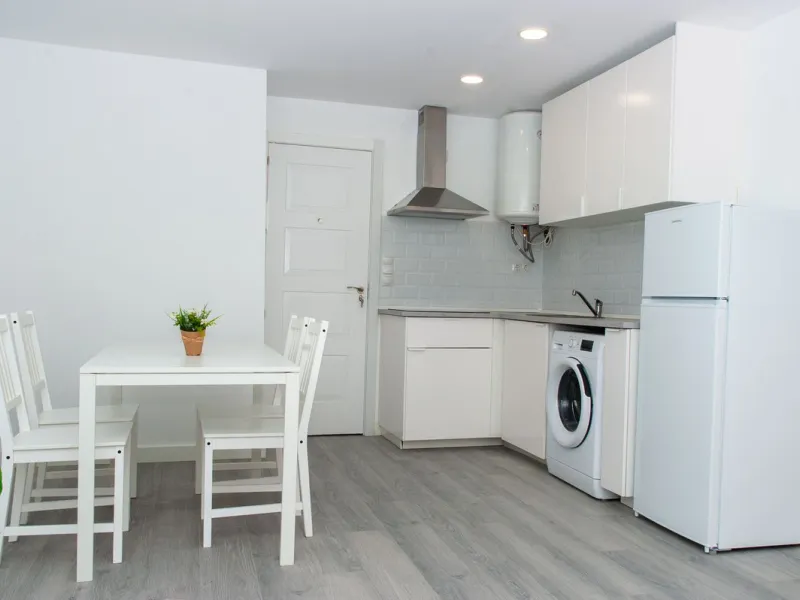 Opportunity on the Costa del Sol! Charming Renovated Apartment with Sea Views in Fuengirola