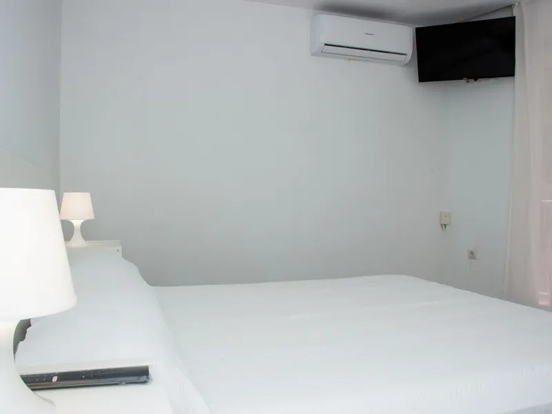 Opportunity on the Costa del Sol! Charming Renovated Apartment with Sea Views in Fuengirola