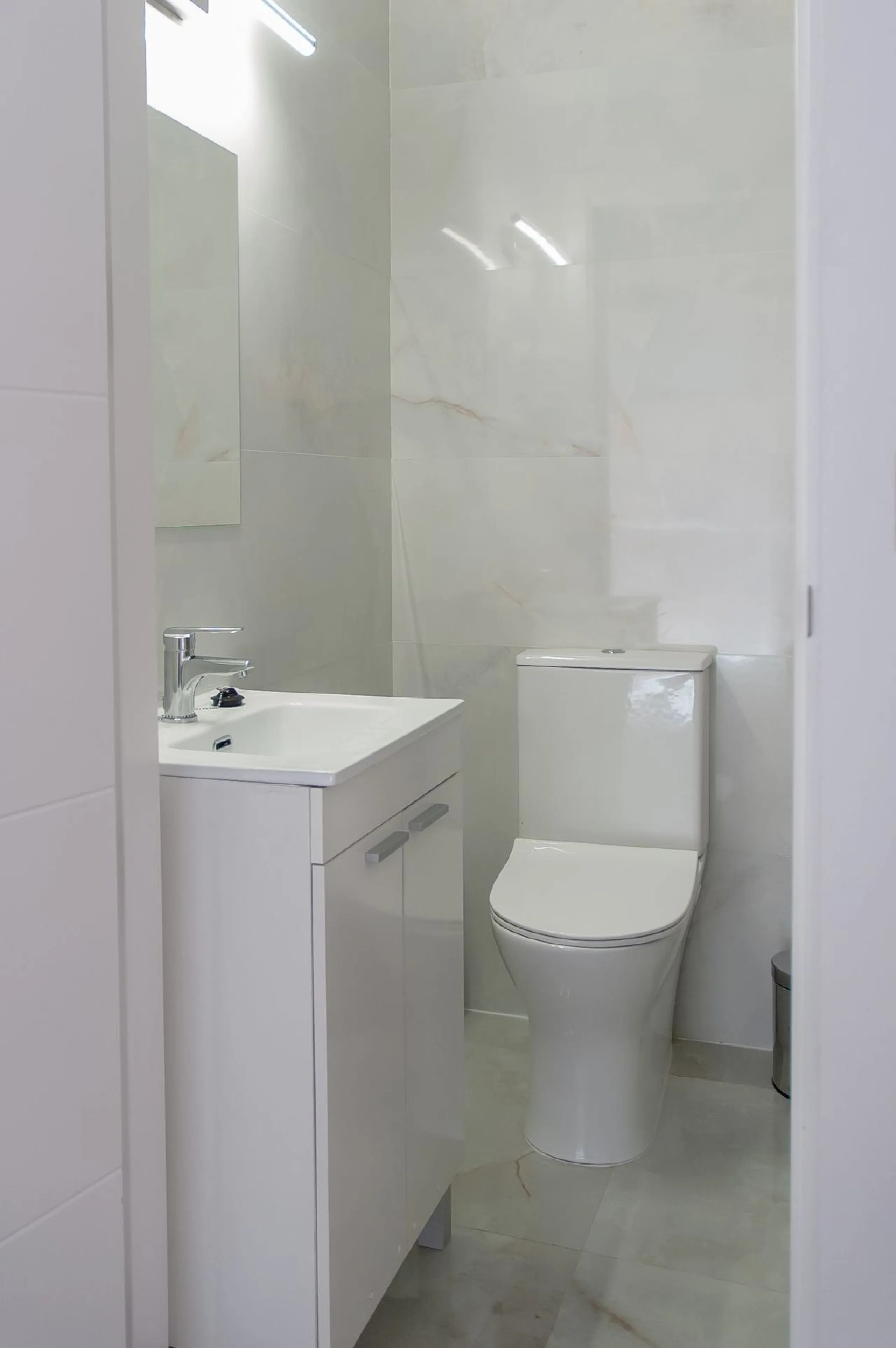 Opportunity on the Costa del Sol! Charming Renovated Apartment with Sea Views in Fuengirola