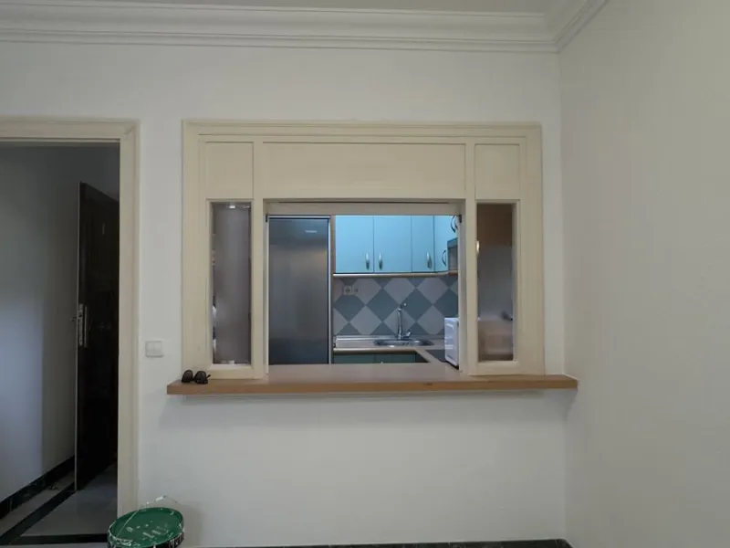 Wake up to the sound of the waves and enjoy Marbella's iconic lifestyle in this beautifully located 1-bedroom apartment, set on the first line of the beach in the very center of town.