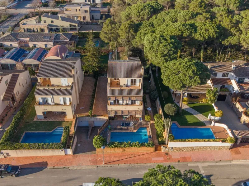 Mediterranean Villa with Pool Next to the Forest and Beaches of Calella de Palafrugell