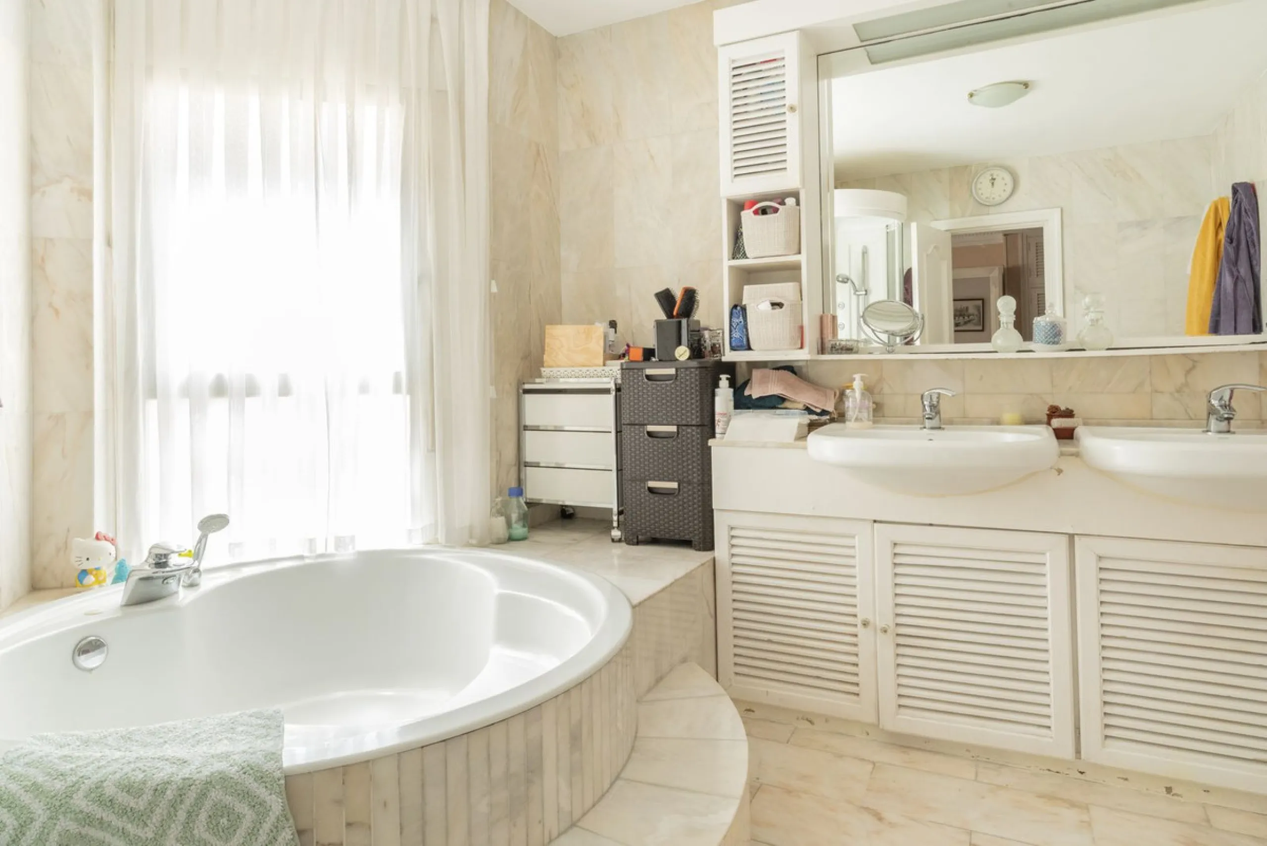 Apartment - Middle Floor Apartment в продаже в Málaga, Málaga. В доме 4 спален и 4 ванных комнат. Площадь дома 221 м²