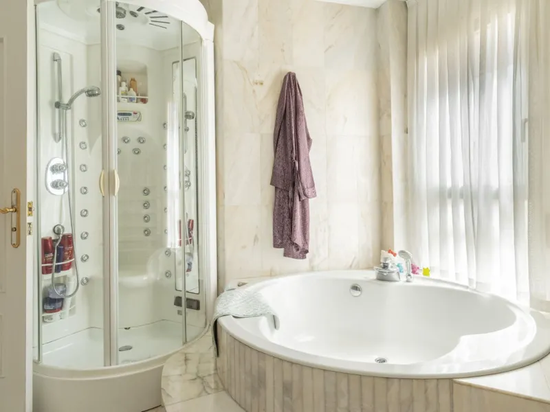 Apartment - Middle Floor Apartment в продаже в Málaga, Málaga. В доме 4 спален и 4 ванных комнат. Площадь дома 221 м²