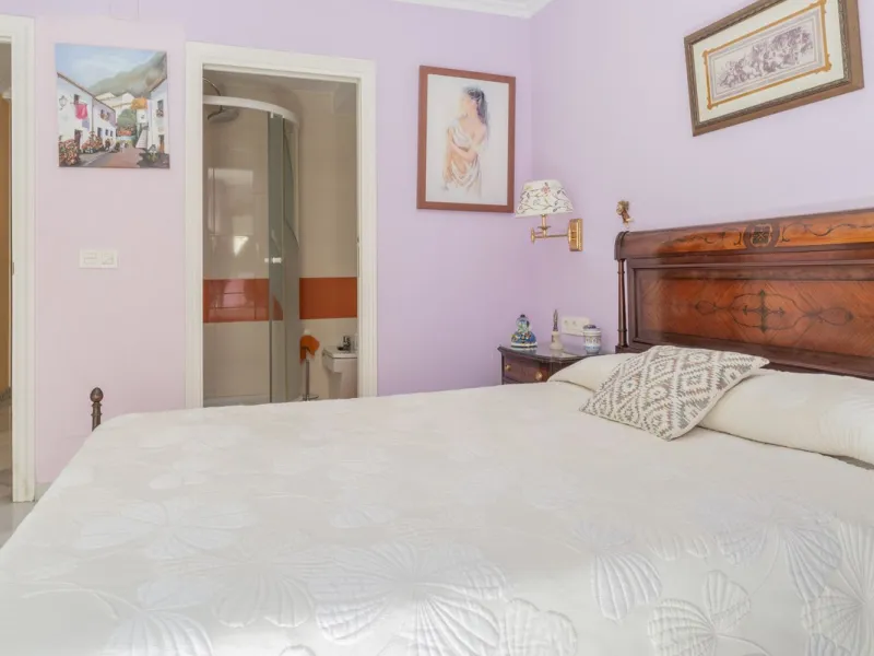 Apartment - Middle Floor Apartment в продаже в Málaga, Málaga. В доме 4 спален и 4 ванных комнат. Площадь дома 221 м²