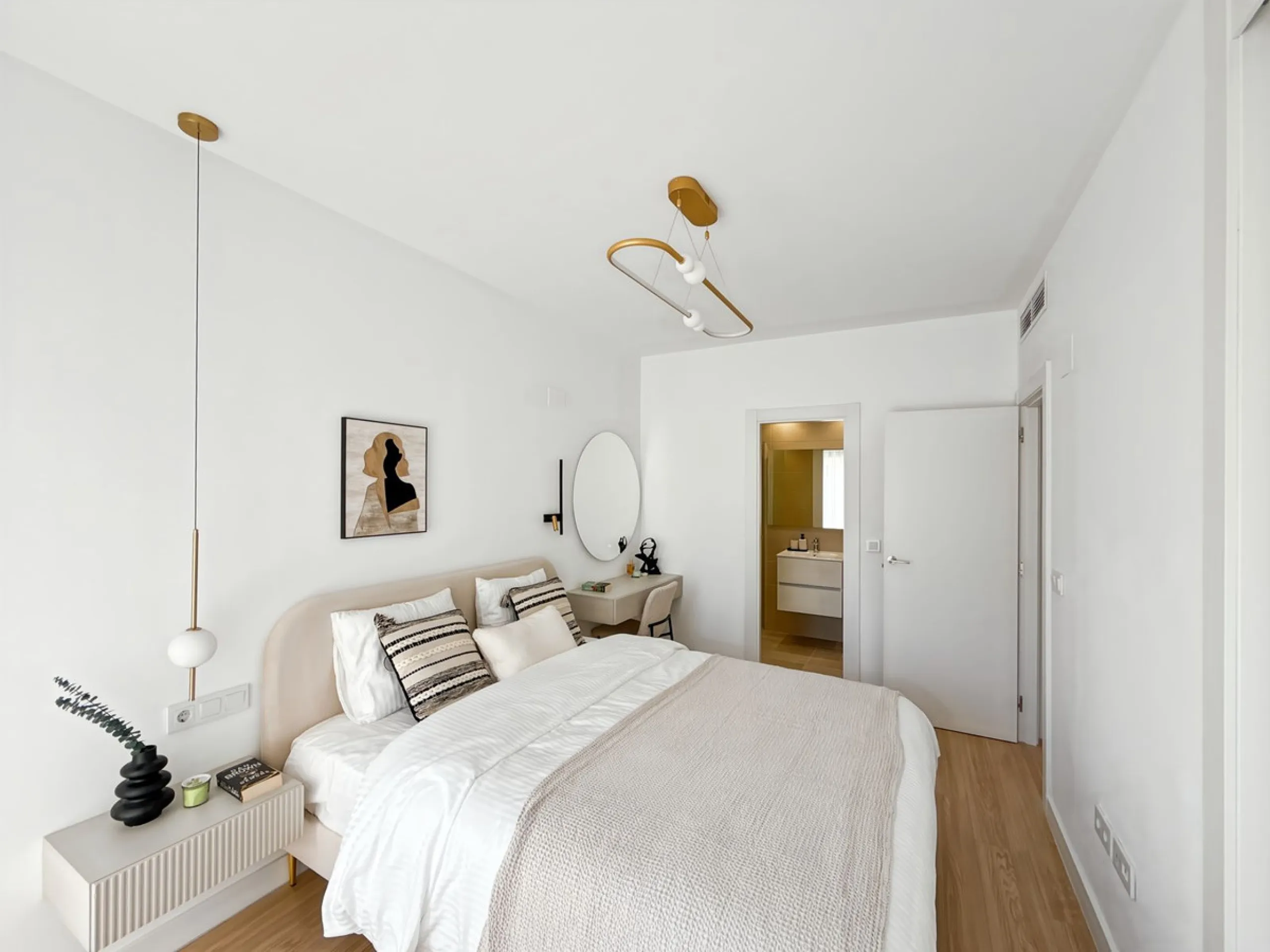 Apartment - Middle Floor Apartment в продаже в Málaga, Málaga. В доме 2 спален и 2 ванных комнат. Площадь дома 72 м²