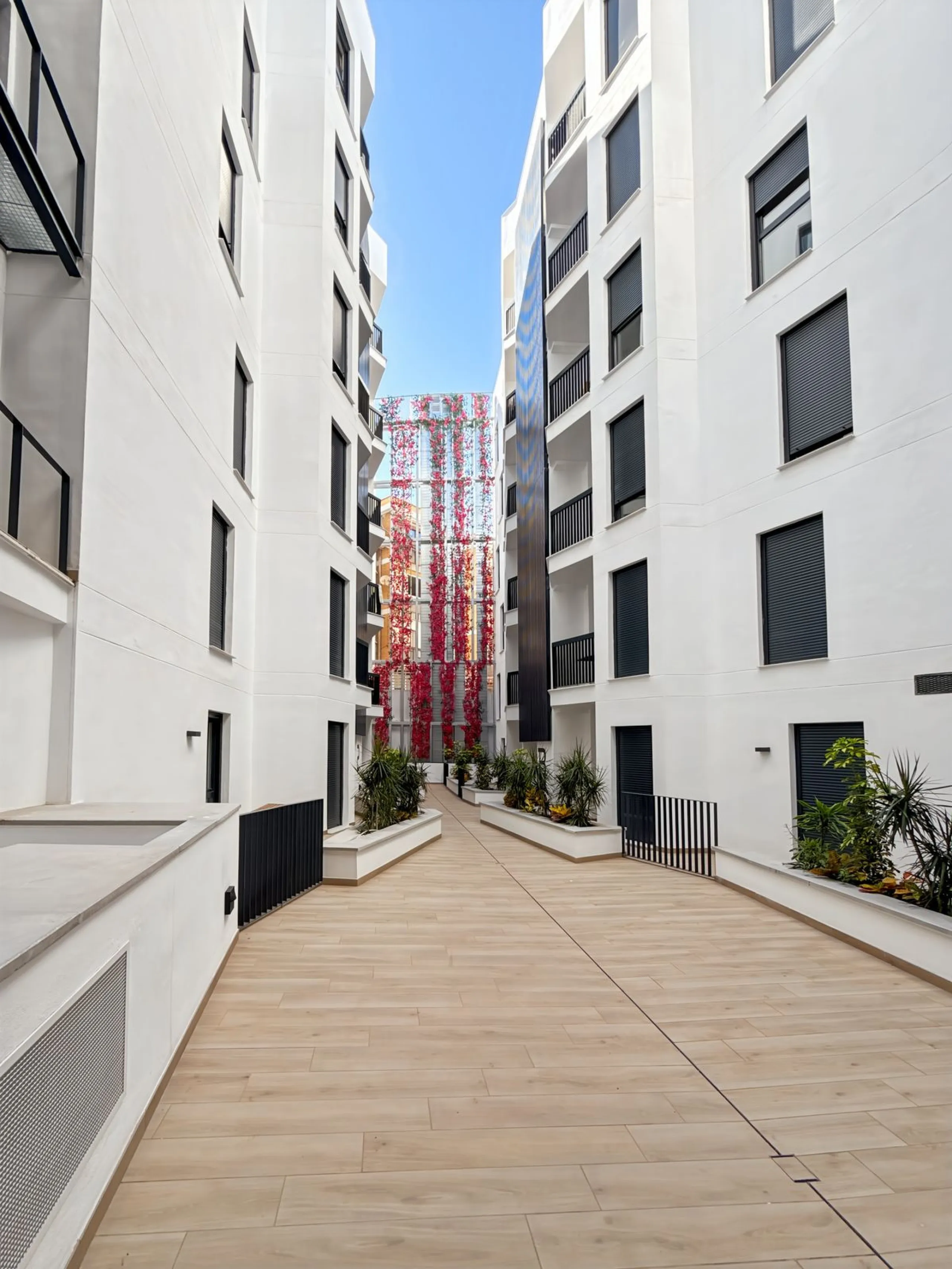 Apartment - Middle Floor Apartment в продаже в Málaga, Málaga. В доме 2 спален и 2 ванных комнат. Площадь дома 72 м²
