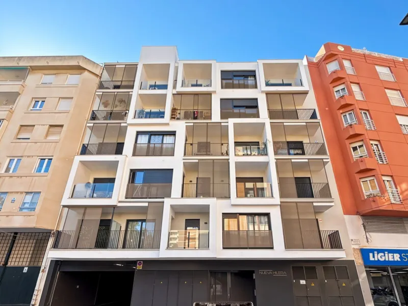 Apartment - Middle Floor Apartment в продаже в Málaga, Málaga. В доме 2 спален и 2 ванных комнат. Площадь дома 72 м²