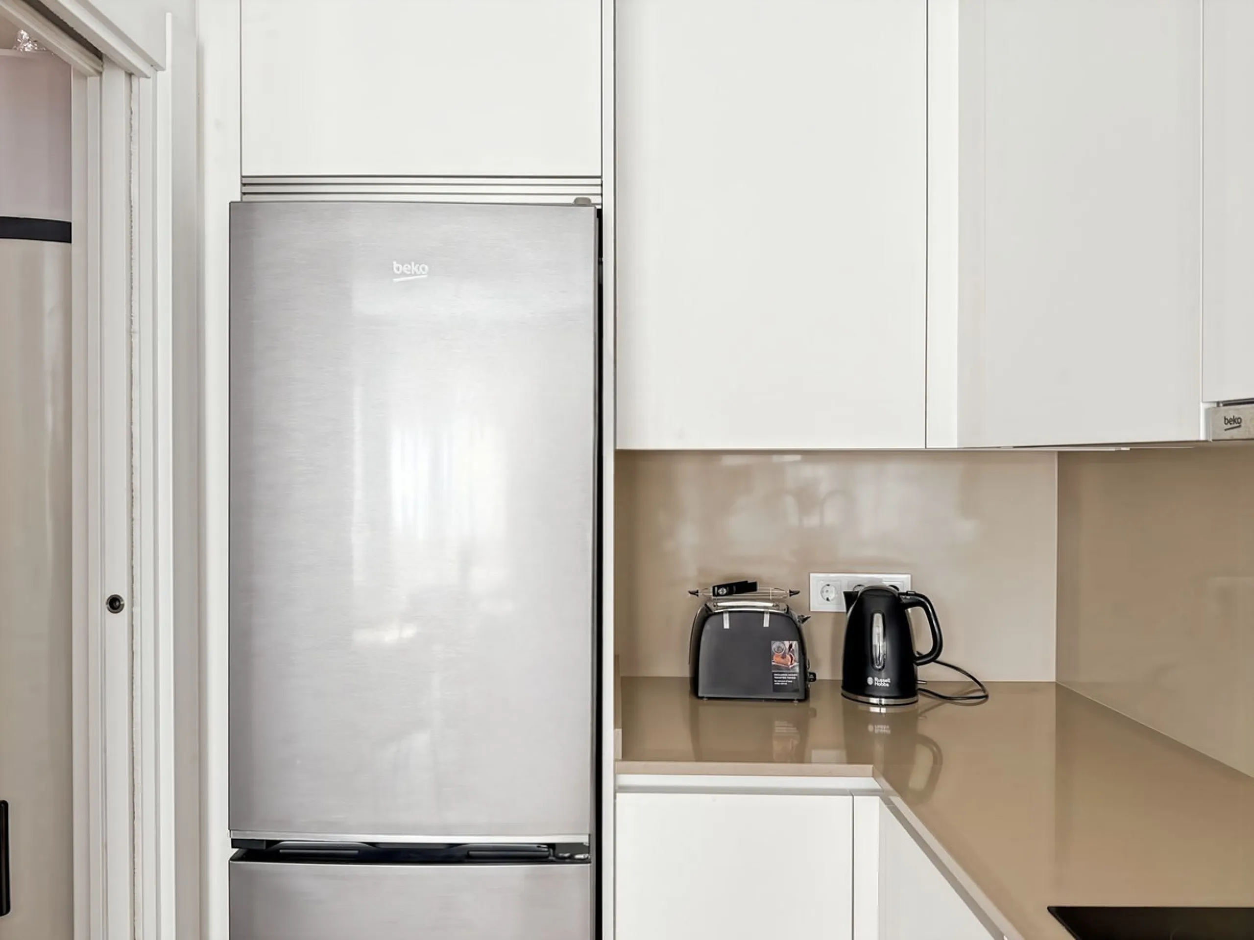 Apartment - Middle Floor Apartment в продаже в Málaga, Málaga. В доме 2 спален и 2 ванных комнат. Площадь дома 72 м²